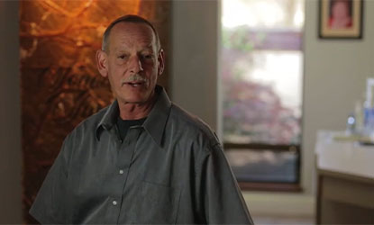 Dr. Wayne's happy patient explaining his experience at Santa Rosa
